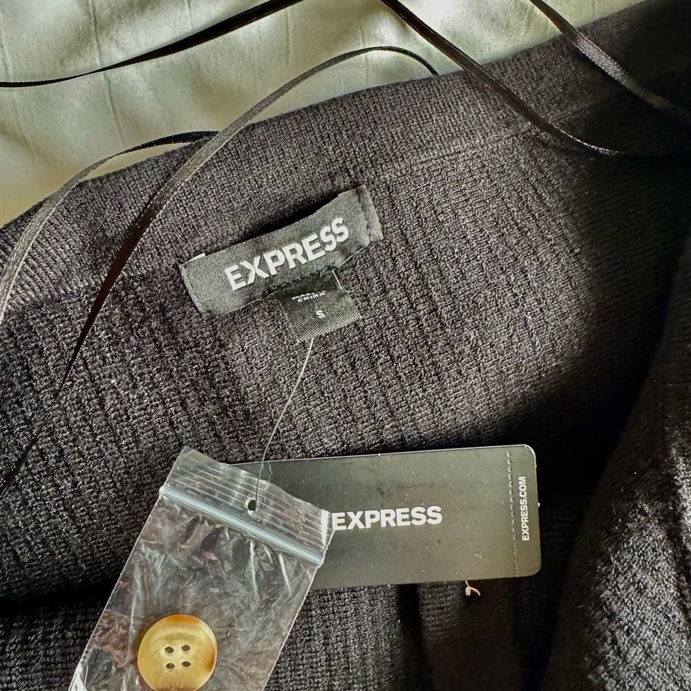 Express Black Ribbed Halter Top - Picture 6 of 7